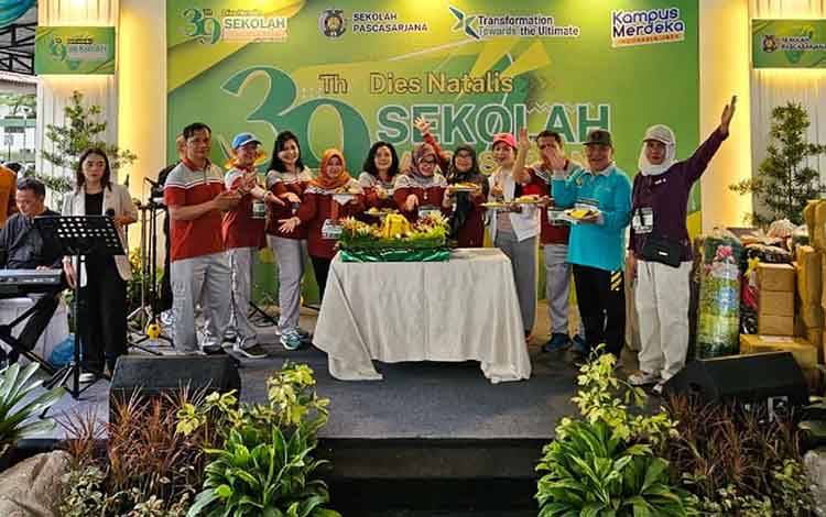 Dies Natalis ke-39 Sekolah Pascasarjana USU Dimeriahkan dengan Fun Walk dan Fun Games