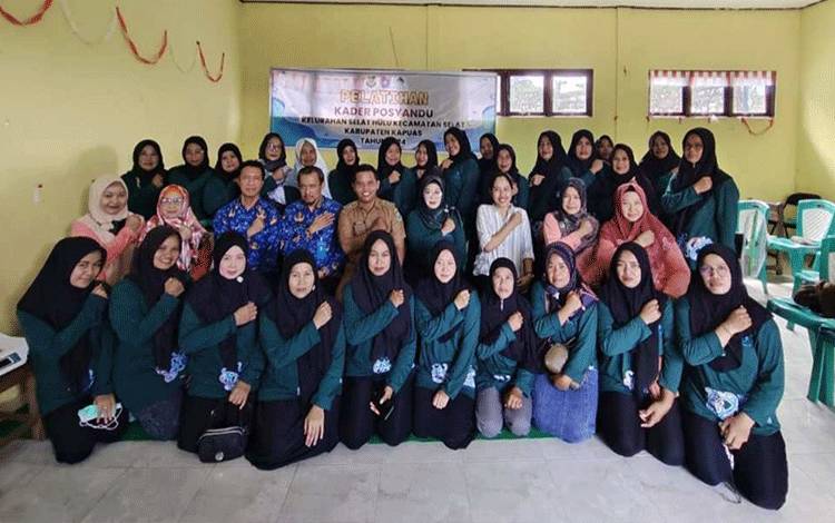 Pelatihan Kader Posyandu Kelurahan Selat Hulu Tingkatkan Kapasitas Layanan Kesehatan Masyarakat