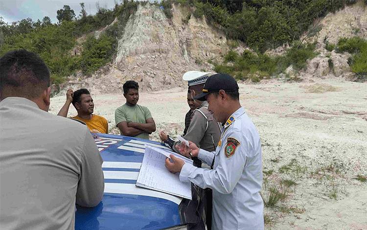Penegakan Hukum Dishub Kalteng Jaring 38 Truk Pelanggar