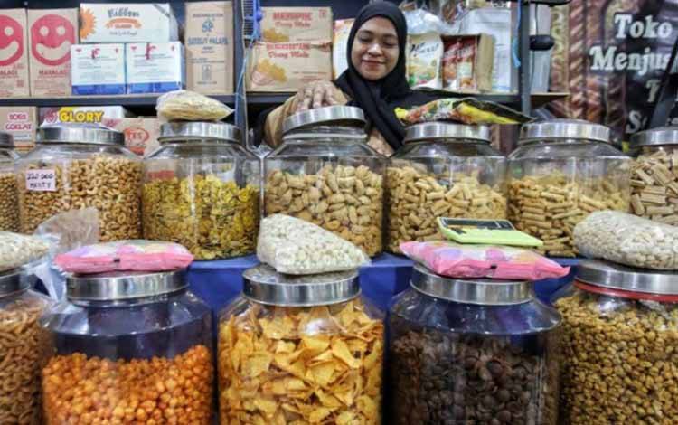 Kue Kering Laris Manis Jelang Natal di Palangka Raya