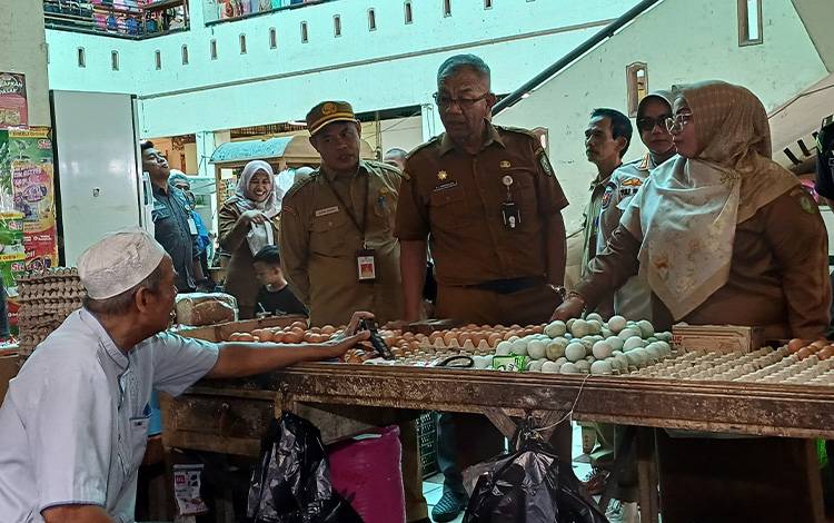 Wabup Kotim Sidak Bahan Pangan Jelang Nataru