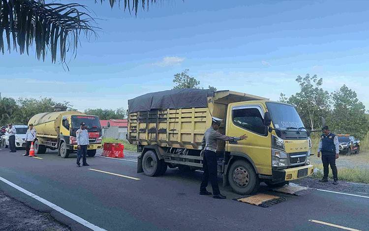 Kecamatan Bataguh Fasilitasi Pemaparan Rancangan APBDes