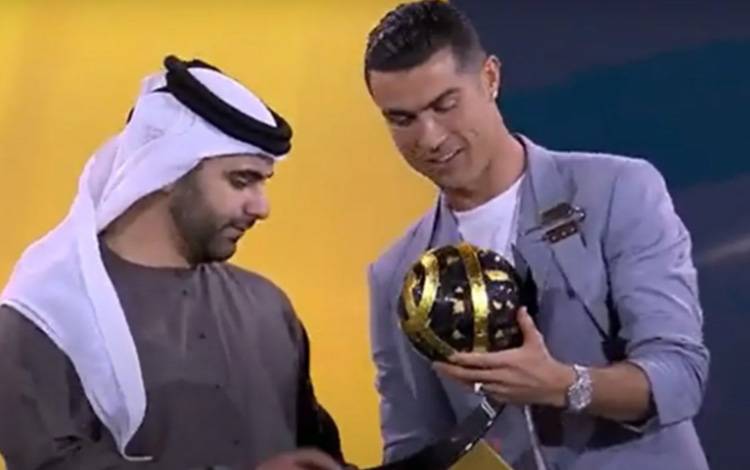 Ronaldo Raih Globe Soccer Award sebagai Top Scorer Sepanjang Sejarah