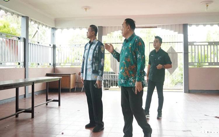 Pj Wali Kota Palangka Raya Dorong Lurah Jadi Penggerak Aksi Peduli Lingkungan