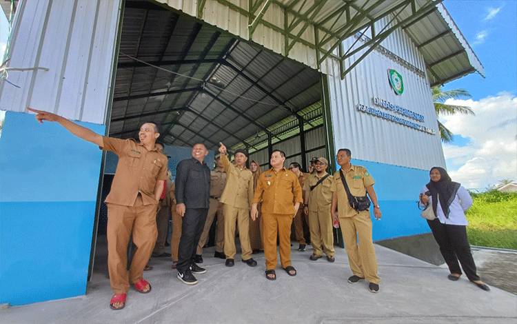 Bupati Kotim Akan Resmikan Pabrik Pakan Ikan pada Perayaan HUT ke-72 Kotim