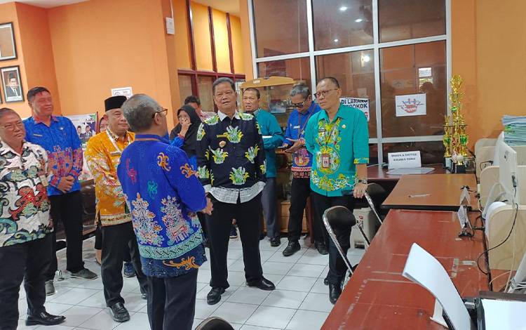 Pj Bupati Seruyan Lakukan Sidak Perdana Awal Tahun 2025