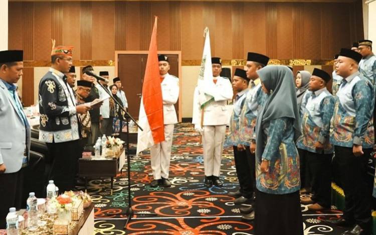 Pj Wali Kota Palangka Raya Lantik Pengurus BKPRMI, Dorong Pemuda Berkontribusi Aktif
