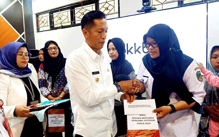 Pemkab Barito Utara Salurkan PMT untuk Percepatan Penurunan Stunting