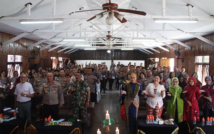Natal Bersama Polres Barito Selatan: Junjung Tinggi Toleransi Meningkatkan Peran dalam Pelayanan Masyarakat