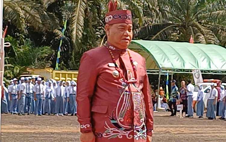 Tahun Ini Akan Terpasang Tower dan Jaringan Listrik Menuju Pulau Hanaut
