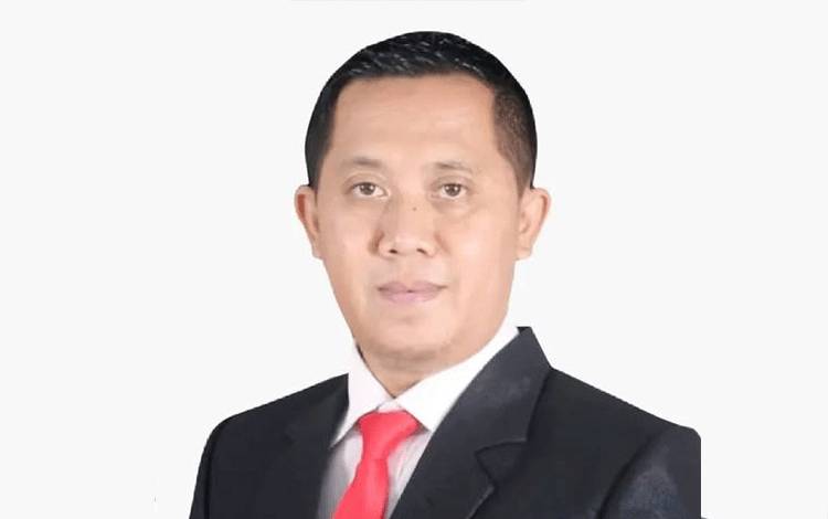 Ketua Komisi III Tegaskan Kepsek Harus Menjadi Teladan