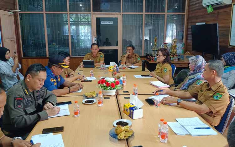 Pemkab Kapuas Gelar Rakor Penataan Pedagang Kaki Lima di Jalan Maluku