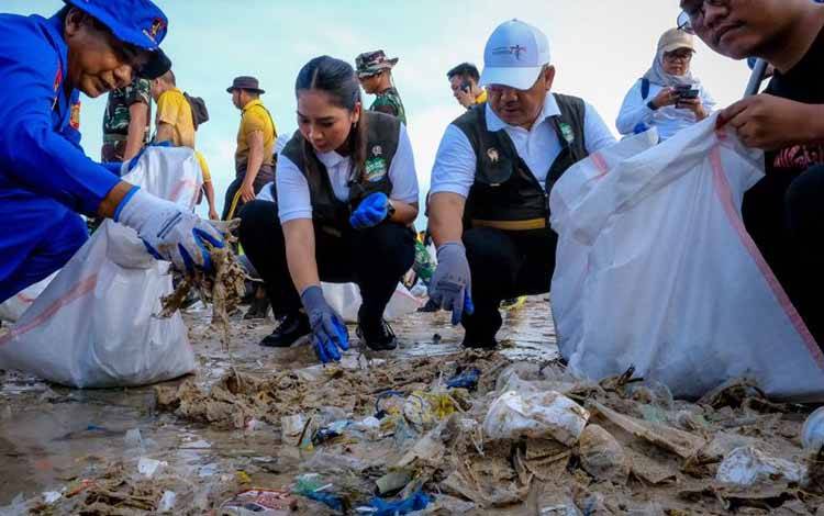 Wamenpar Tekankan Pentingnya Kebersihan untuk Pariwisata Berkualitas