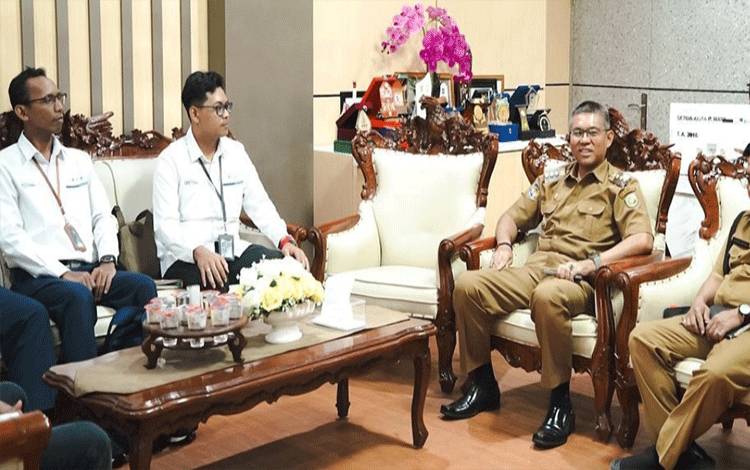 Pemko Palangka Raya Wujudkan Pemerataan Listrik di 30 Kelurahan