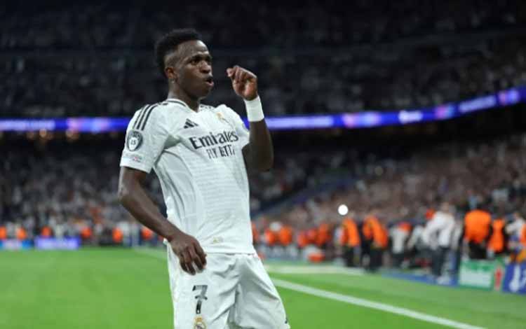 Real Madrid Naik ke Peringkat 16 setelah Bantai Salzburg 5-1