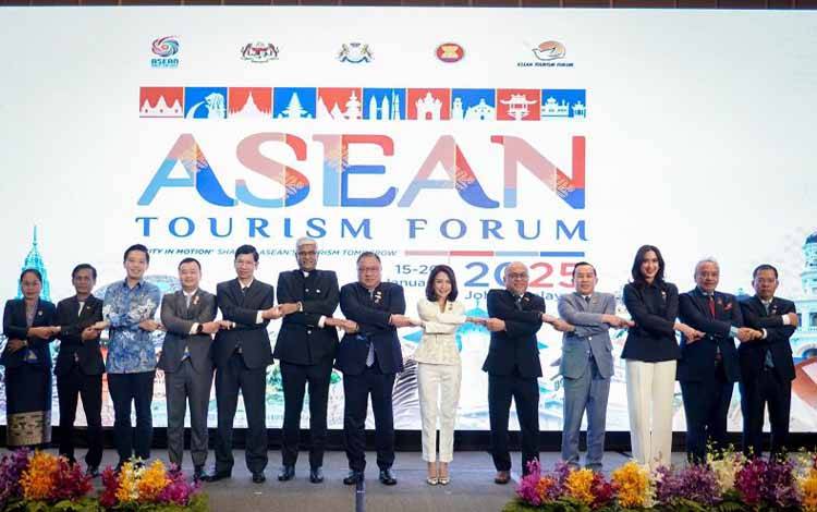 Menpar Temui Sejumlah Pihak untuk Majukan Pariwisata RI di ATF 2025