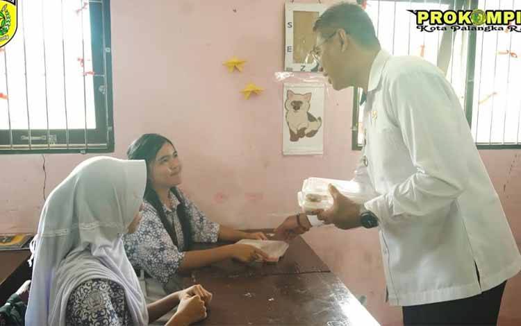 Pj Wali Kota Palangka Raya Tegaskan Pentingnya Kualitas Bahan Baku Program MBG