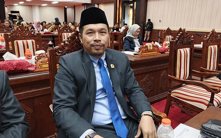 Wakil Ketua Komisi III DPRD Kalteng Imbau Masyarakat Terapkan 3R dan Kuras Tempat Air Cegah DBD