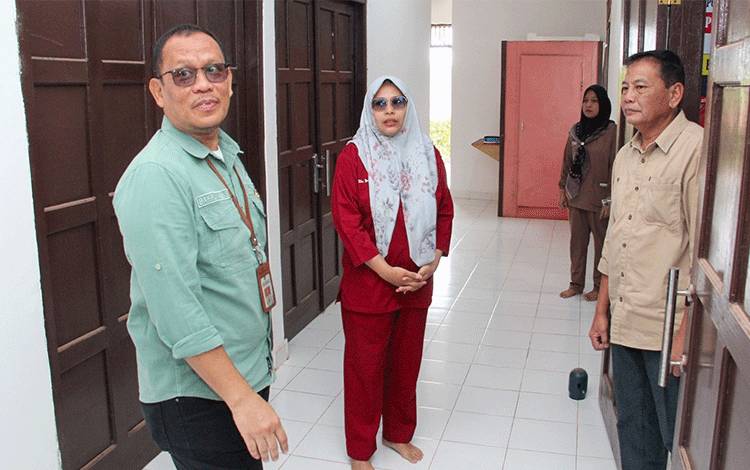 Pj Sekda Seruyan Tinjau Poliklinik Perusahaan Perkebunan