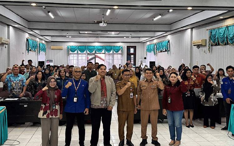 OJK Kalteng Berikan Training of Trainers untuk Guru di Kotim