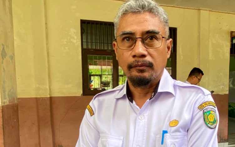 Warga Palangka Raya Diminta Laporkan Sekolah yang Jual Seragam Buku dan LKS
