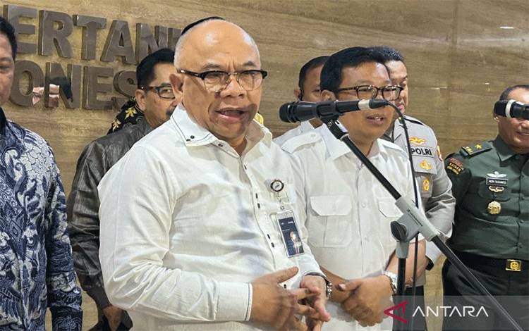Bulog Dapat Anggaran Rp16 Triliun untuk Serap 3 Juta Ton Beras