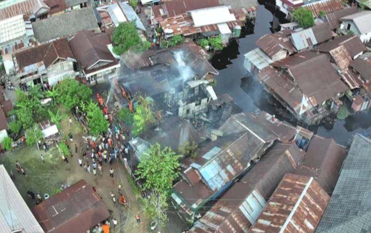 Polisi Selidiki Penyebab Kebakaran di Kompleks Perumahan Kamar 20 Sampit