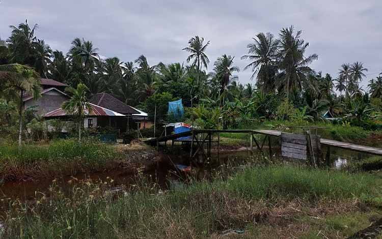 Air Sungai Payau, Warga Teluk Sampit Bersyukur Terbantu PDAM