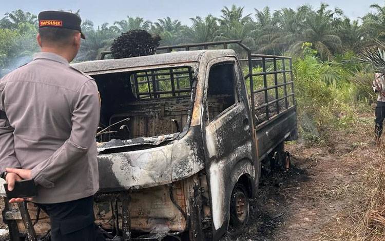 Kasus Bakar Mobil Diduga untuk Curi Sawit di Parenggean Diselesaikan Secara Kekeluargaan