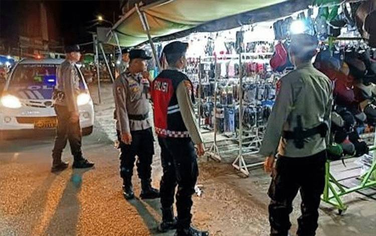 Beri Rasa Aman, Personel Polres Seruyan Rutin Patroli Malam