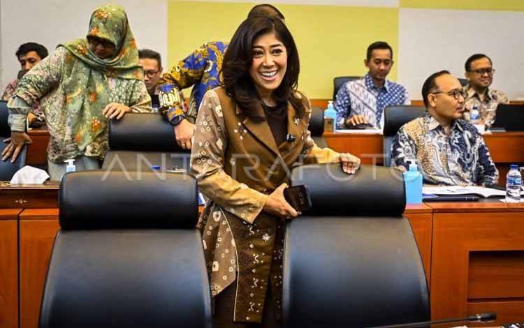 Menkomdigi Wakili Presiden Prabowo Hadiri AI Action Summit Paris