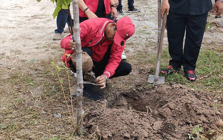 Ketua DPRD Kalteng Tekankan Pentingnya Reboisasi untuk Penghijauan