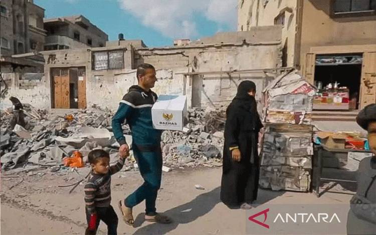 Bantuan Kemanusiaan Masyarakat Indonesia Telah Diterima oleh Palestina