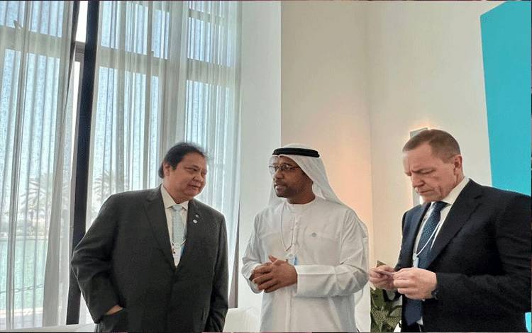 Temui Airlangga, Emirates Airlines Bahas Penambahan Penerbangan di RI