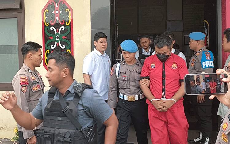 Dinyatakan P21, Mantan Polisi Tersangka Pembunuhan Dilimpahkan ke Kejaksaan Negeri Palangka Raya