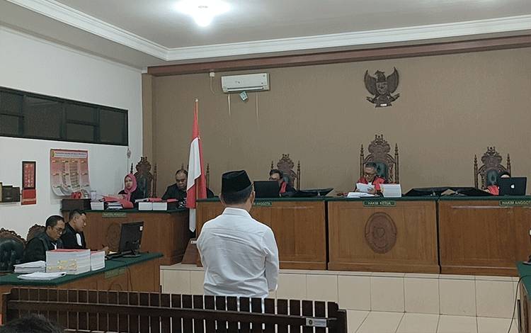Banding Diterima, Mantan Bupati Kobar Ujang Iskandar Divonis 5 Tahun Penjara