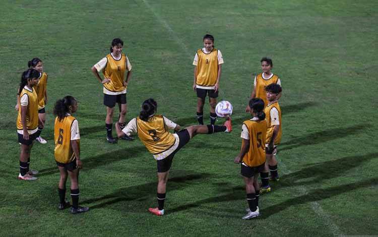 Erick: Pemain Seleksi Timnas U-17 dan U-20 Putri Harus Berlatih Keras