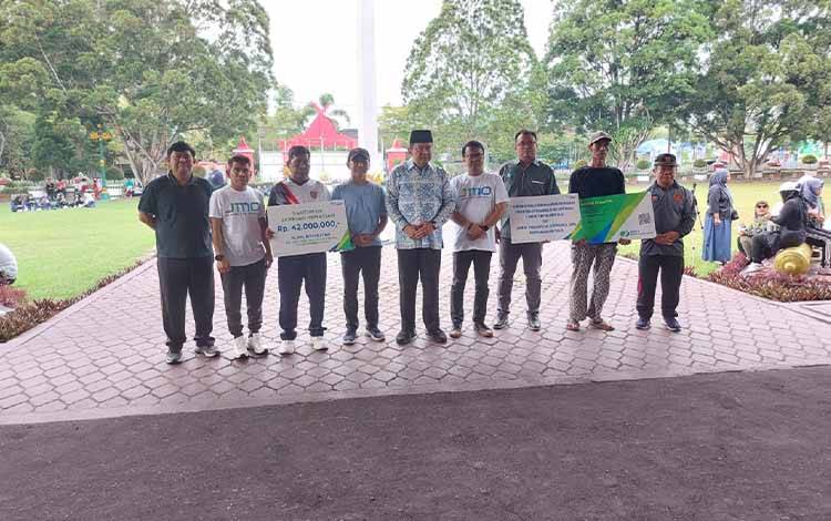 Ratusan Pekerja Informal Dapat Santunan dari GAPKI Kalteng