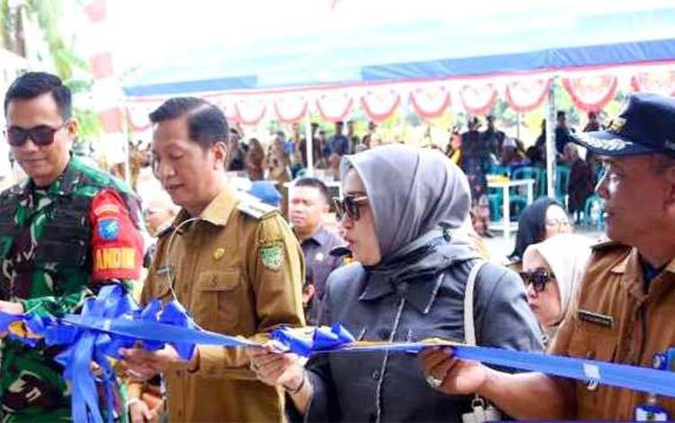 Ketua DPRD Apresiasi Peresmian Gedung Aula Serbaguna dan Mess Gamuntur Maju di Montallat