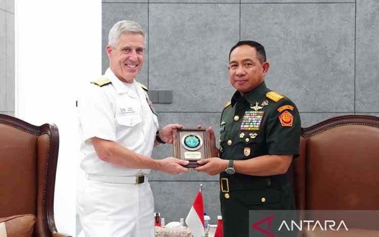 Panglima TNI Perkuat Kerja Sama Militer dengan Panglima AS
