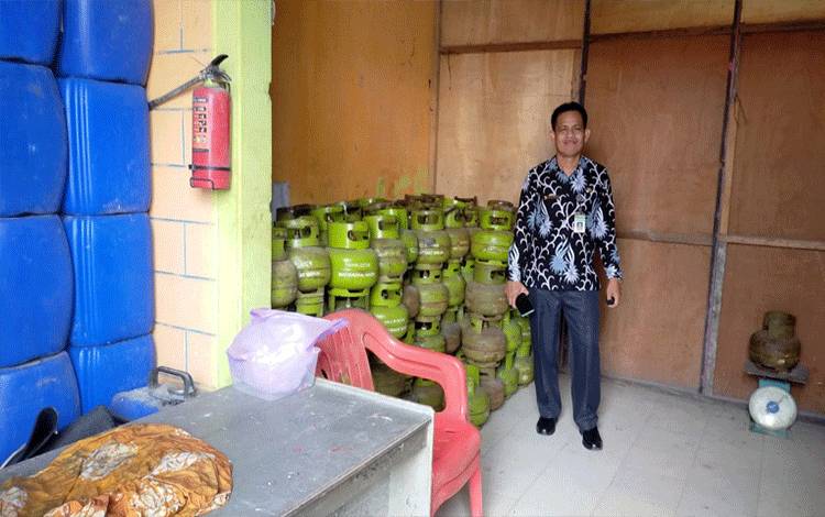 Disperindagkop UKM Kobar Lakukan Pengawasan Harga dan Stok Gas LPG 3 Kg Jelang Ramadan 2025