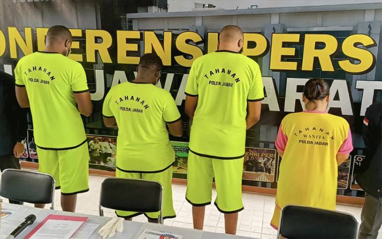 Polisi Ringkus Tiga WNA Nigeria Terlibat Penipuan Online