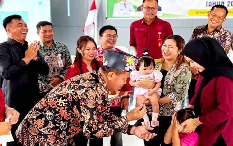 Anggota DPRD Barito Utara Apresiasi Pemberian Vitamin A dan Obat Cacing untuk Balita