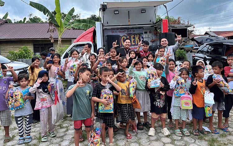 OJK Kalteng Berkolaborasi dengan PT PNM Gelar Edukasi Keuangan Pelajar dan Masyarakat