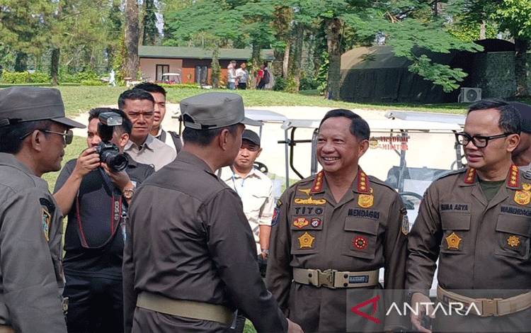 Mendagri: Kepala Daerah Perlu Belajar Soal Akmil Bukan Militerisme