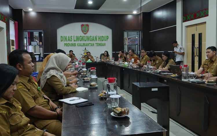 DLH Bersama BKD Kalteng Evaluasi Penerapan E-Kinerja