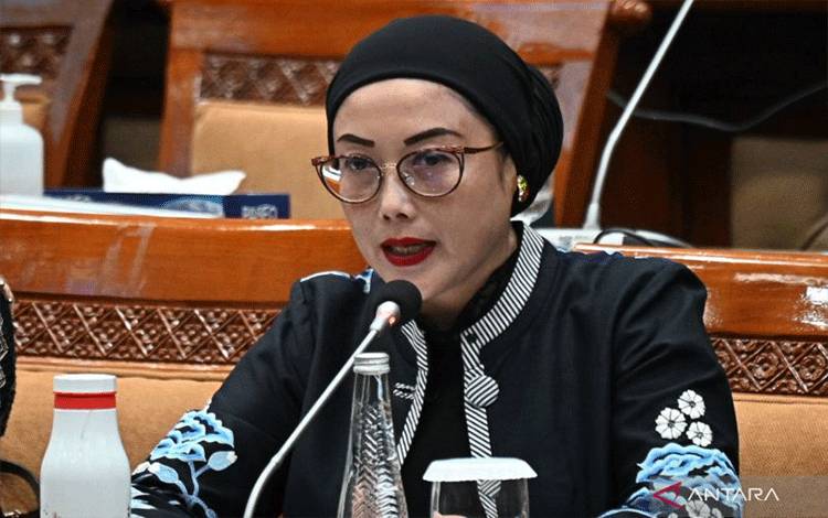 Anggota DPR Ingatkan Pemerintah Beri Perlakuan Adil Bagi Seluruh Guru