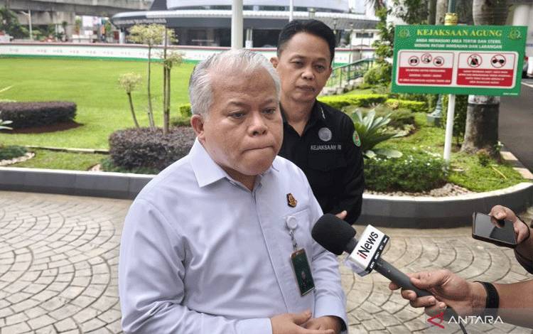 Kejagung Sita Dokumen dan Uang Tunai di Rumah Riza Chalid