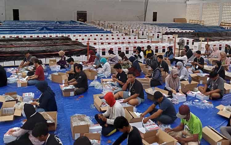 KPU Kotim Sebut Gudang Logistik Belum Bisa Dikosongkan