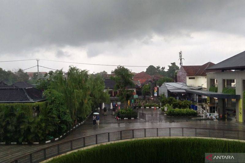 Hujan Ringan Diprakirakan Guyur RI Bertepatan dengan Idul Adha